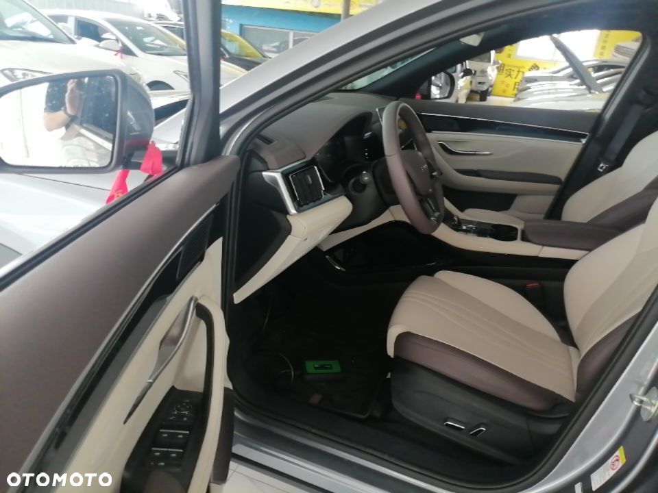 BYD Seal U - 20