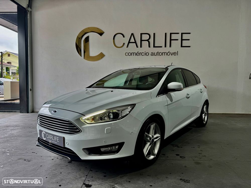 Ford Focus 1.0 SCTi Titanium - 27
