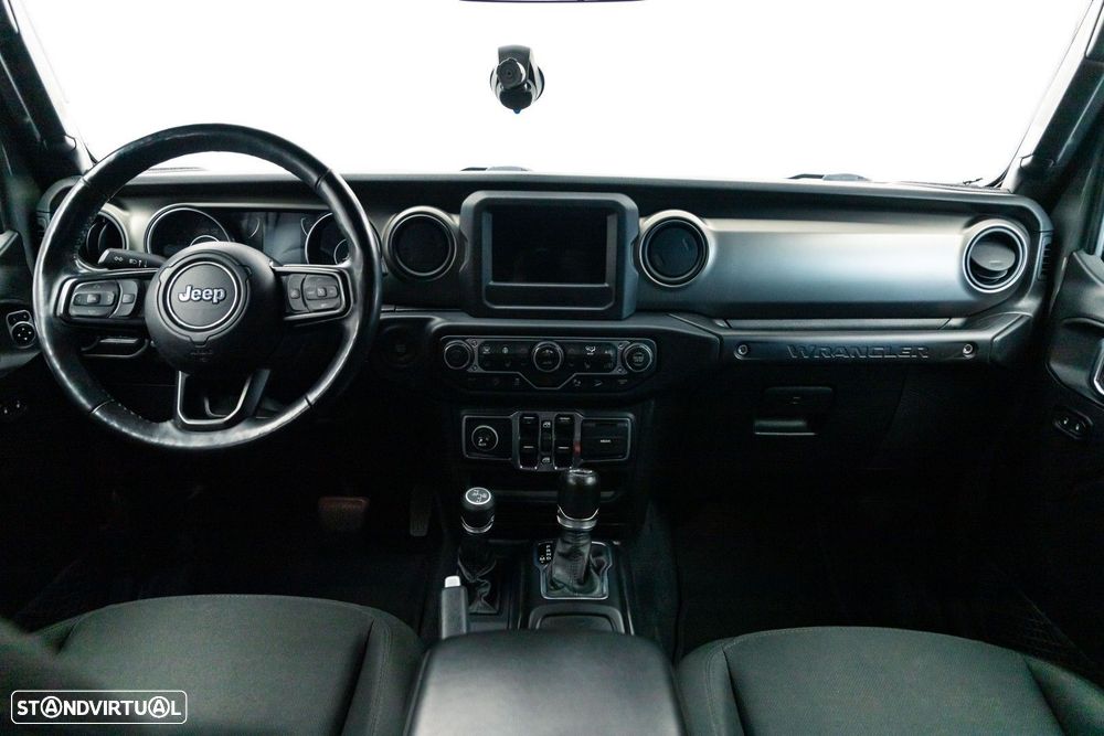 Jeep Wrangler Unlimited 2.2 CRD Sport AT - 33