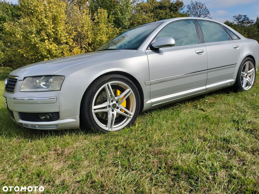 Audi A8 4.2 Quattro - 6