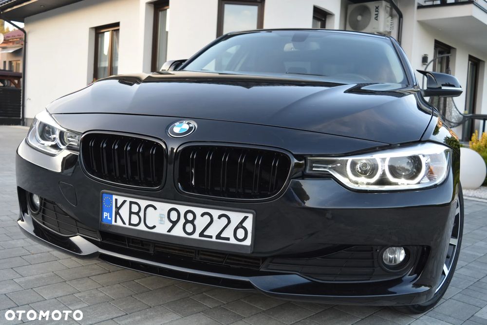 BMW Seria 3 316d Edition M Sport Shadow - 26