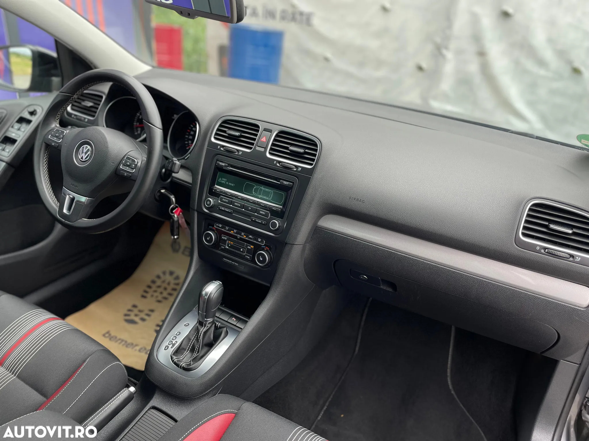 Volkswagen Golf 1.2 TSI DSG MATCH - 28