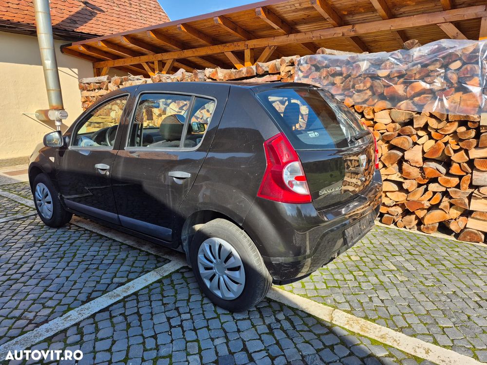 Dacia Sandero 1.2 16V - 8