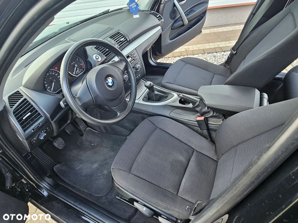 BMW Seria 1 - 18