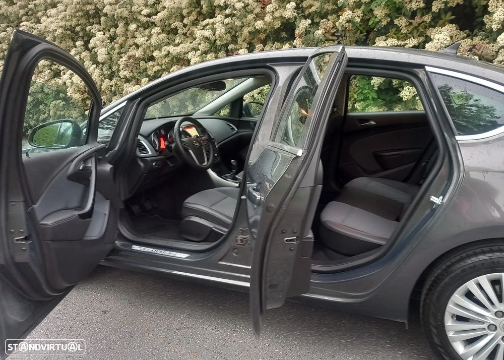 Opel Astra 1.6 CDTI Cosmo S/S J18 - 32