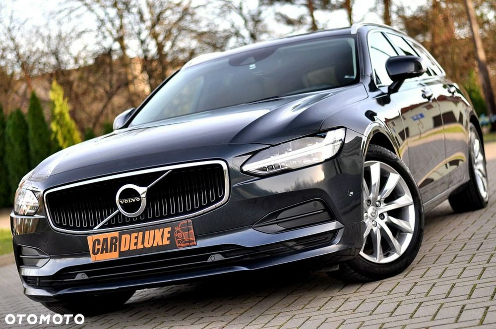 Volvo V90 D3 Momentum Pro - 1