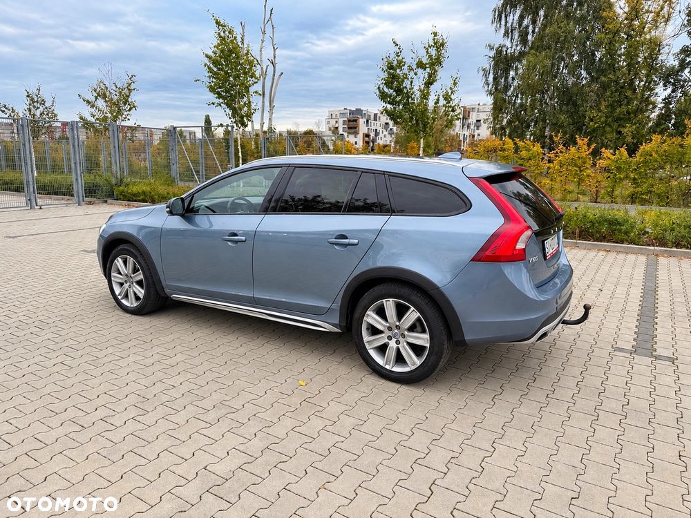 Volvo V60 Cross Country 2016 photo 4