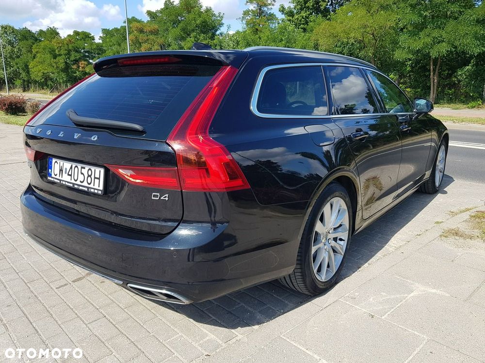 Volvo V90 D4 Momentum - 5