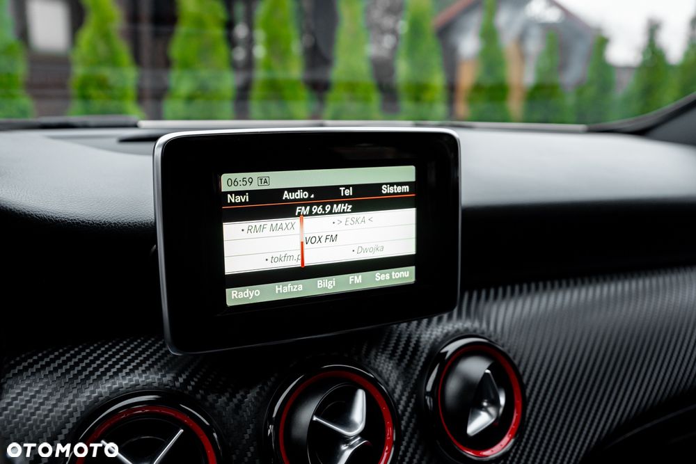 Mercedes-Benz Klasa A 250 (BlueEFFICIENCY) 7G-DCT AMG Sport - 33