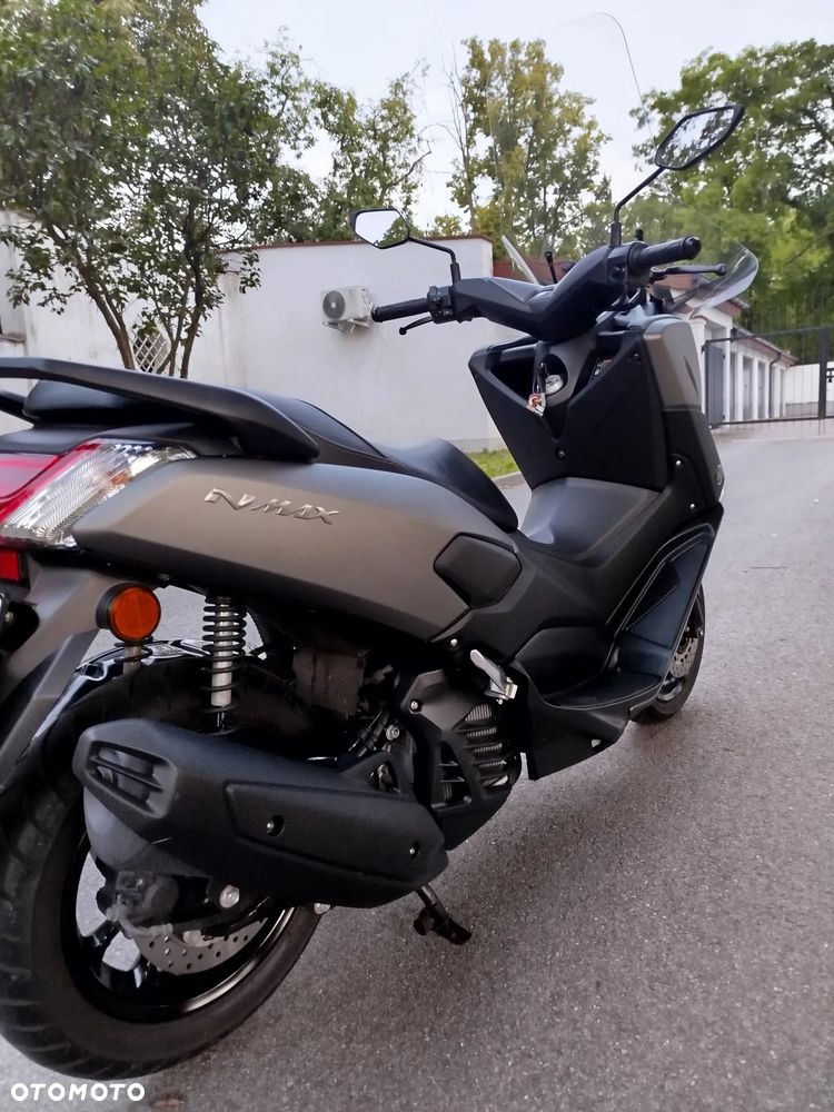 Yamaha NMAX - 13