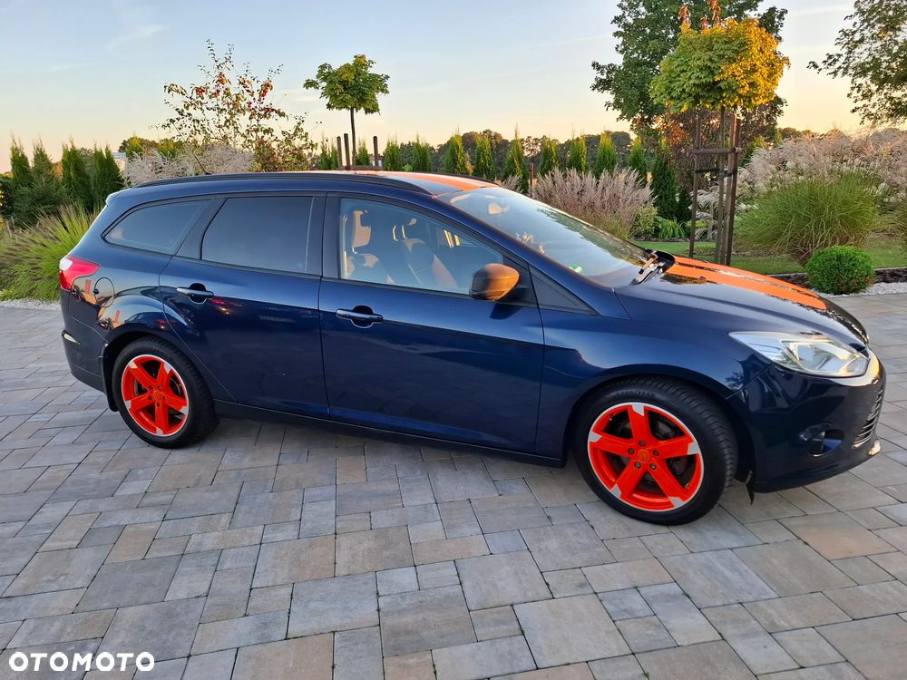 Ford Focus 1.6 TDCi DPF Champions Edition - 25