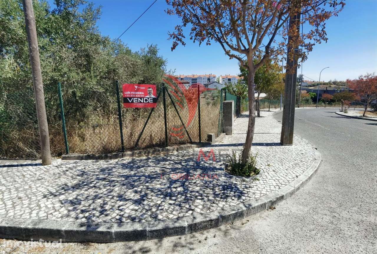 Lote de terreno urbano, localidade de Alcanena - Grande imagem: 3/22