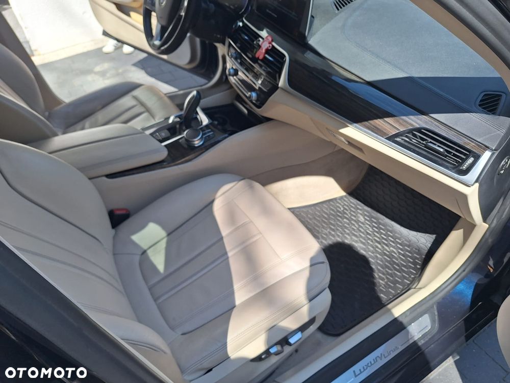 BMW Seria 5 530d Blue Performance - 15