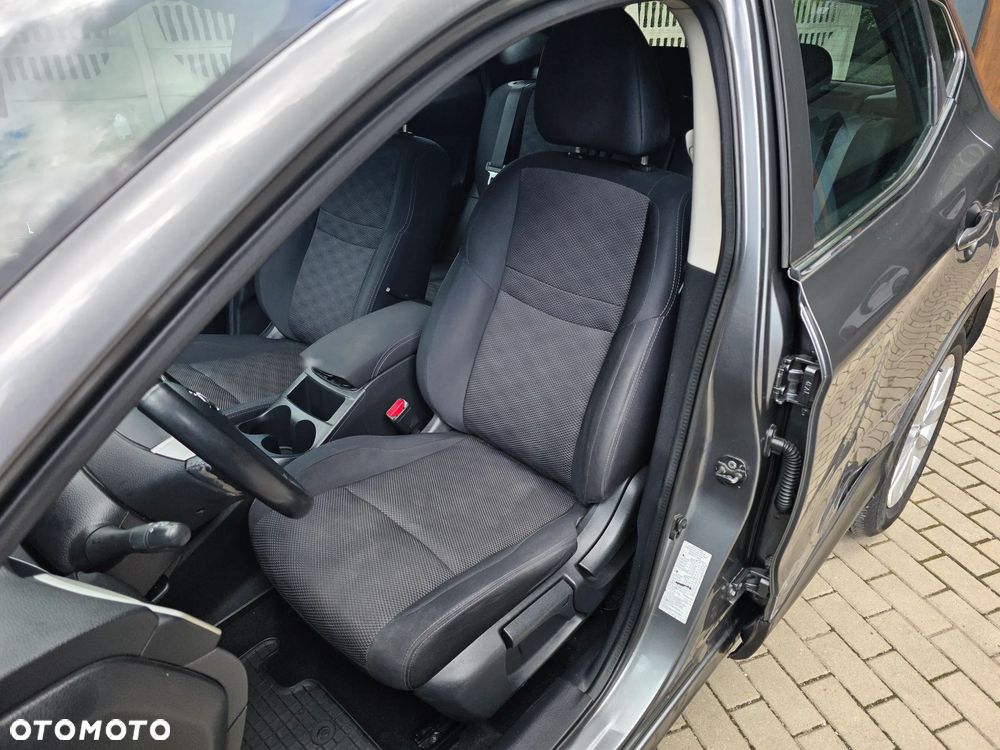 Nissan Qashqai 1.2 DIG-T Acenta EU6 - 12