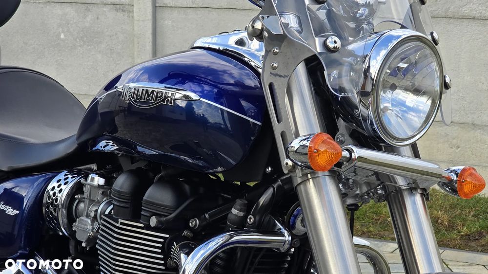 Triumph America - 25