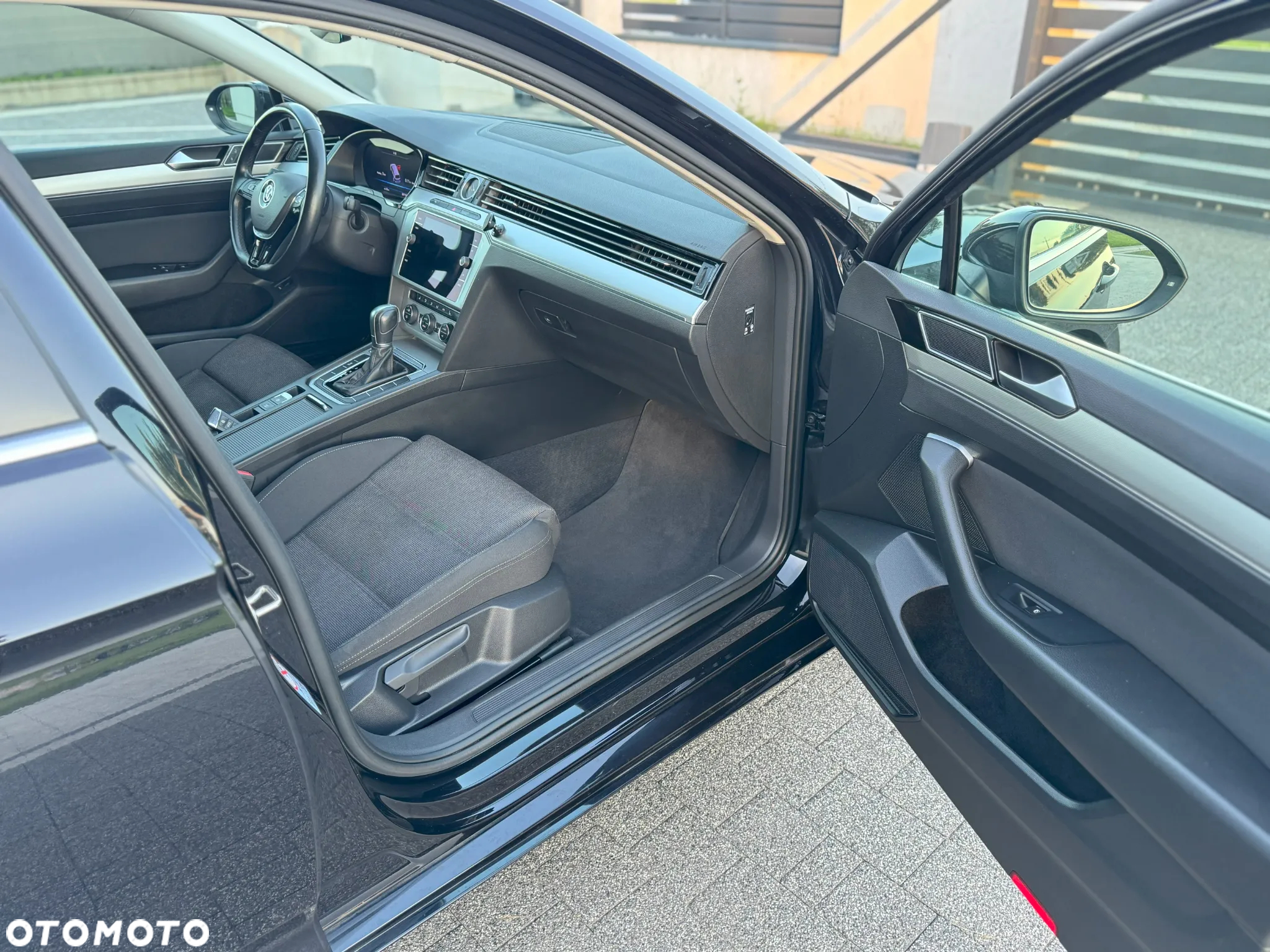 Volkswagen Passat 2.0 TDI BMT Comfortline DSG - 17