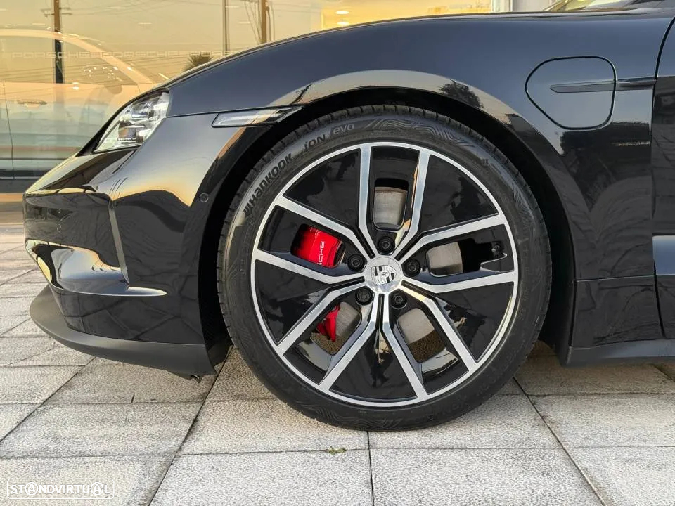 Porsche Taycan 4S - 6