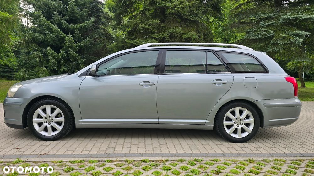 Toyota Avensis 2.0 D-4D Premium - 5