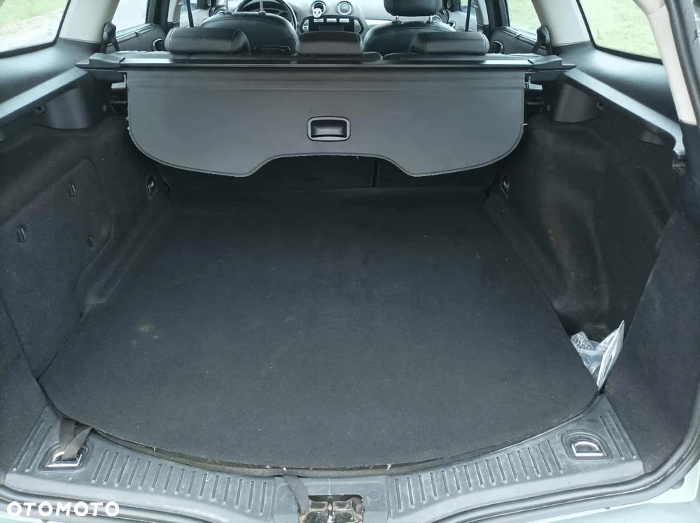Ford Mondeo - 37
