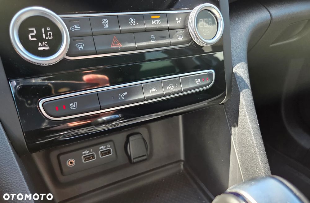 Renault Megane 1.3 TCe FAP Techno EDC - 31
