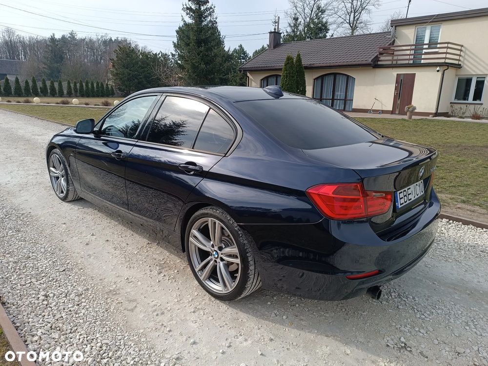 BMW Seria 3 320d Efficient Dynamics Sport Line EU6 - 3