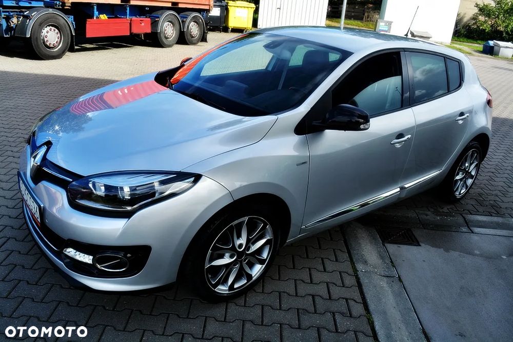 Renault Megane TCe 130 EDC Bose Edition - 13