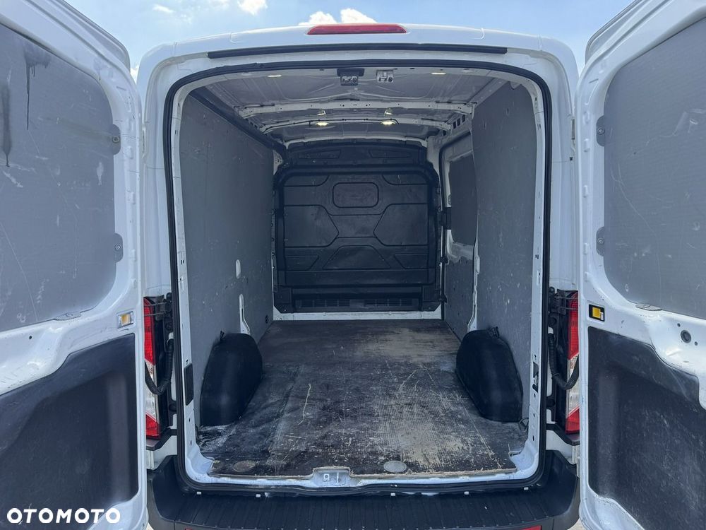 Ford Transit - 17