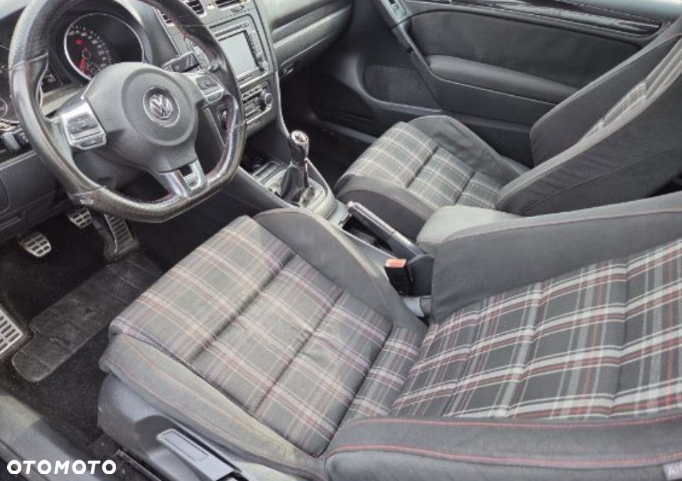 Volkswagen Golf 2.0 TSI GTI - 6