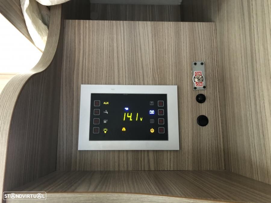 Autostar Privilege P650LC c.central e basculante - 20