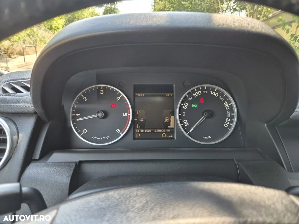 Land Rover Discovery 3.0 TD HSE Aut. - 7
