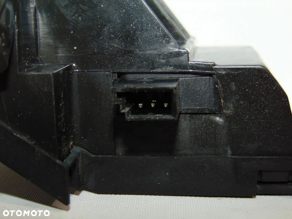 ORYGINAŁ zamek tylny tył klapy bagażnika A2037500085 A2037500185 Mercedes W203 C Klasa sedan 00-07r - 15