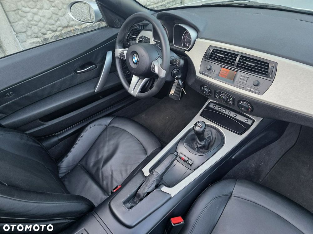 BMW Z4 2.0i - 18