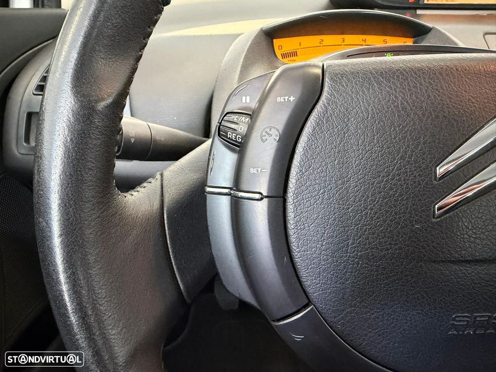 Citroën C4 1.6 HDi VTR - 26