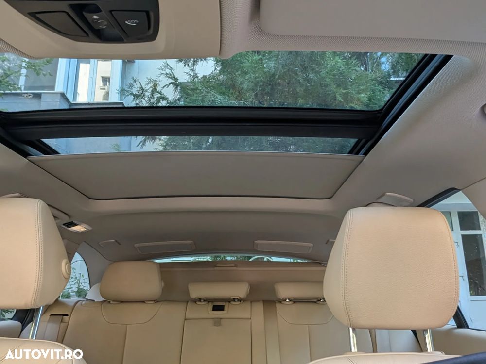 BMW Seria 3 320d Aut. Efficient Dynamics Edition Luxury Line - 17