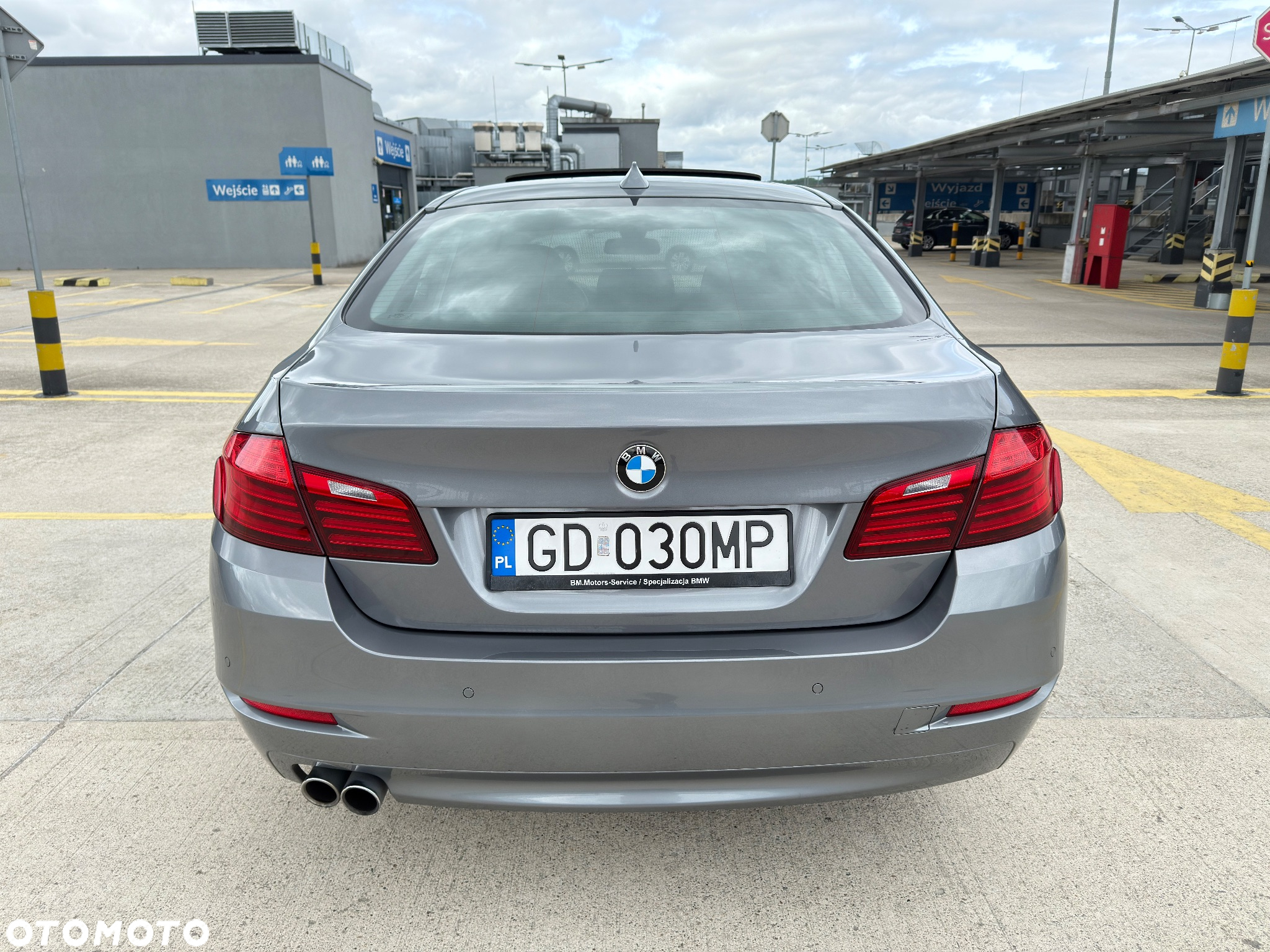 BMW Seria 5 525d xDrive Luxury Line - 13