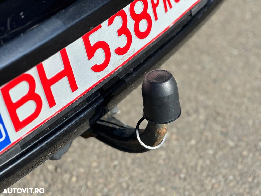 Volkswagen Golf 1.6 Team - 13