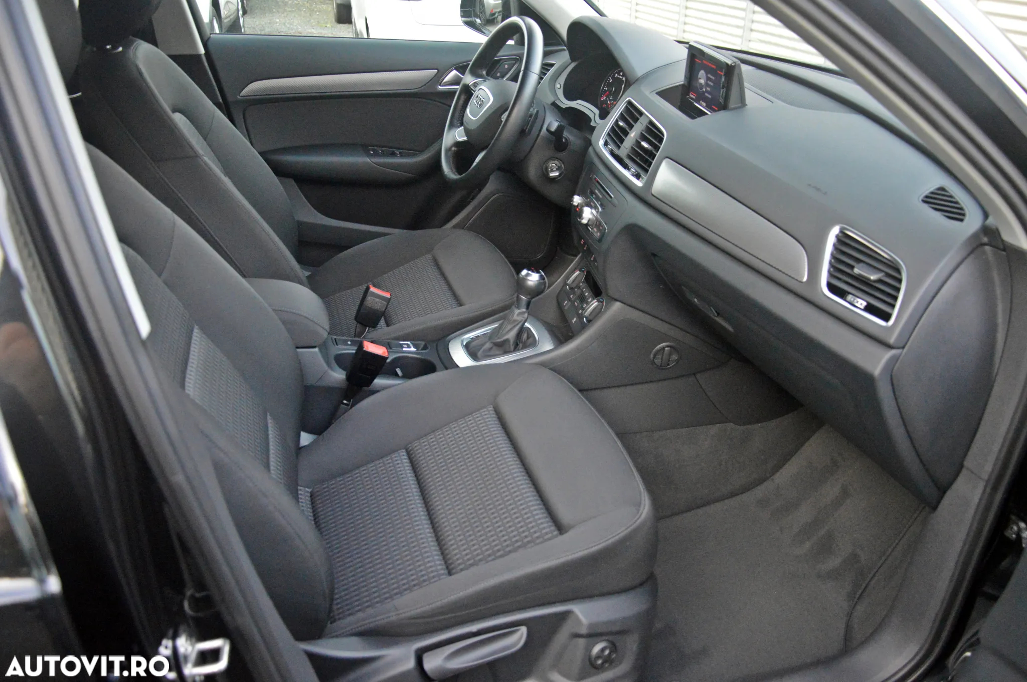 Audi Q3 1.4 TFSI Stronic - 23