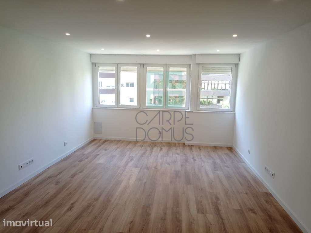 Apartamento T3 , remodelado, no Lumiar - Lisboa - Grande imagem: 4/41