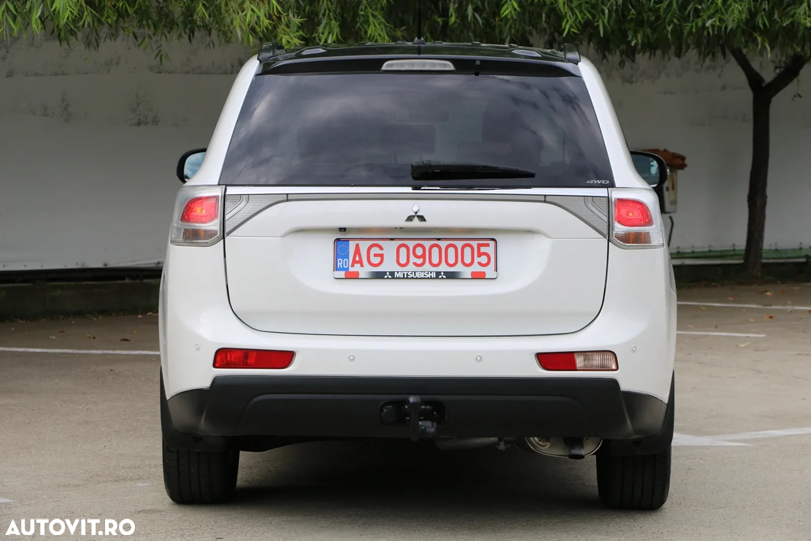 Mitsubishi Outlander 2.2 DI-D 4WD Automatik Diamant Edition - 13