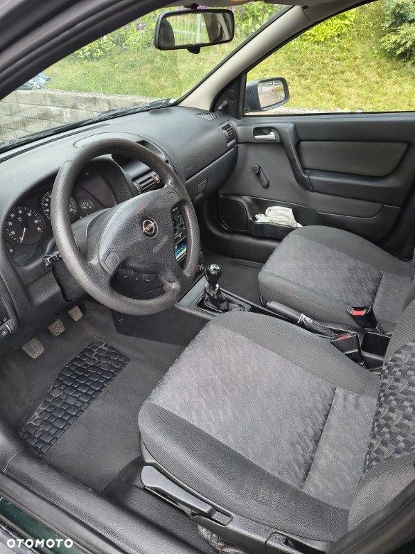 Opel Astra 1.4 GL / Club - 4