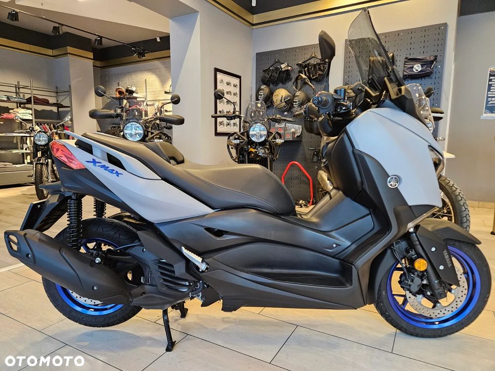 Yamaha X-max - 3