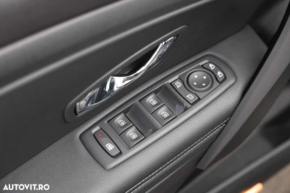 Renault Megane ENERGY dCi 110 Start & Stop Bose Edition - 20
