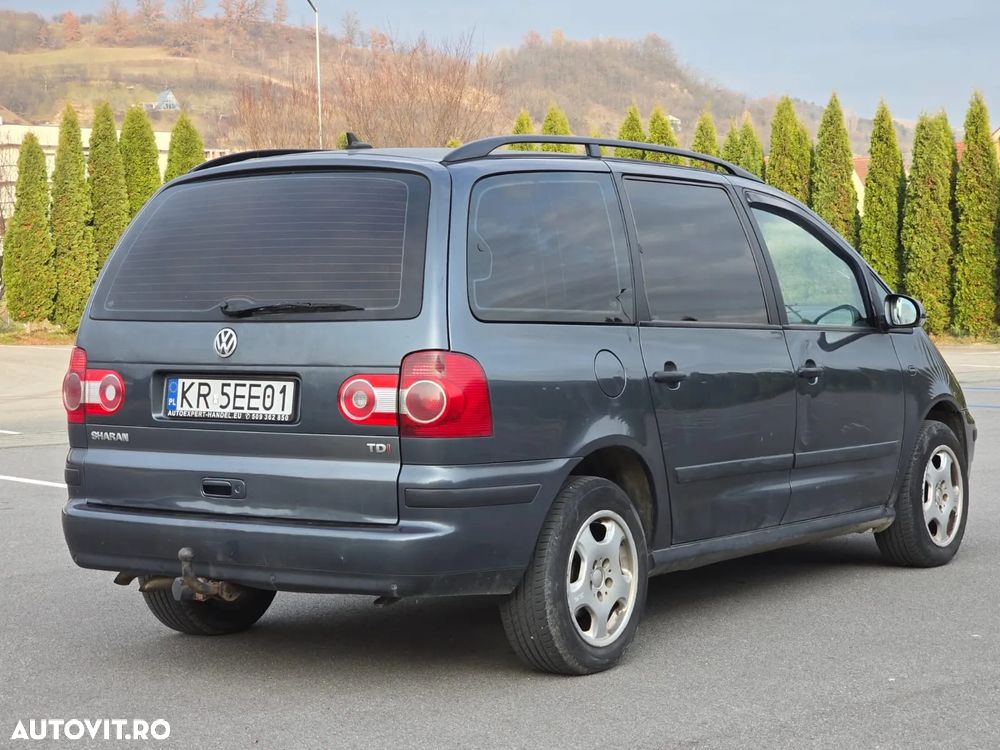Volkswagen Sharan 1.9 TDI Comfortline Family - 3