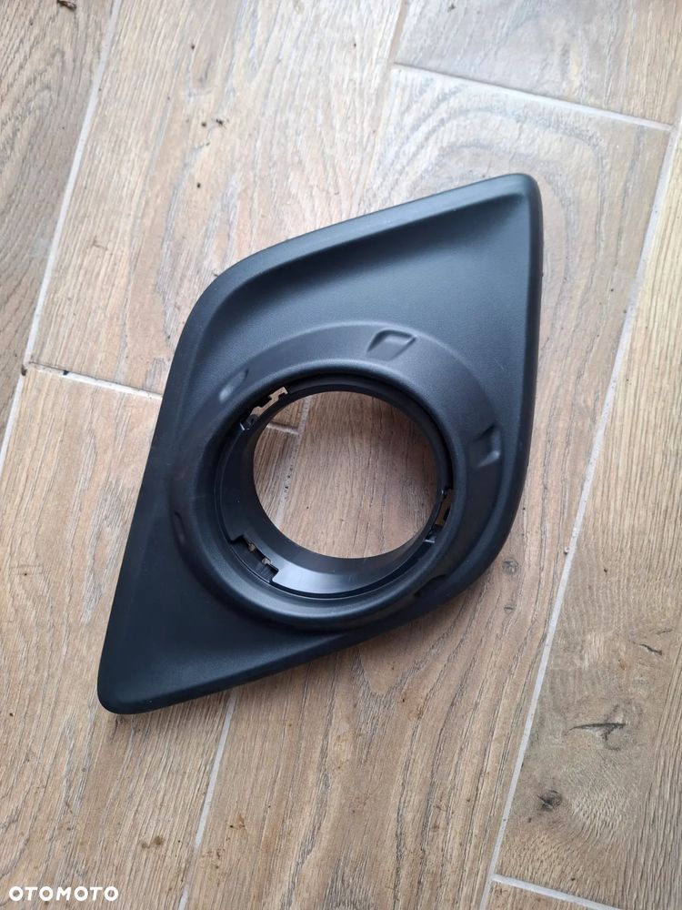 Kratka zderzaka ramka halogenu prawa Toyota Hilux VIII 52030-0K020 - 1
