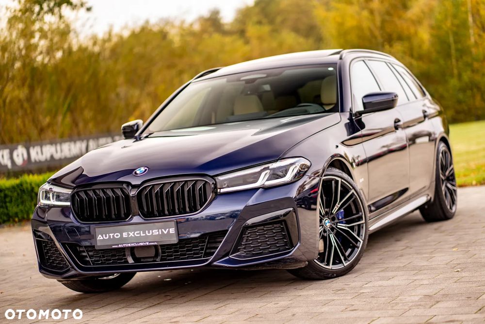BMW Seria 5 530d xDrive Touring M Sport Edition - 4