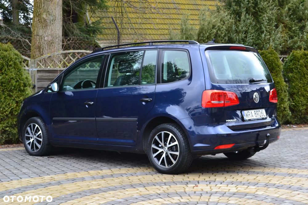 Volkswagen Touran 1.6 TDI DPF BlueMotion Technology MATCH - 16