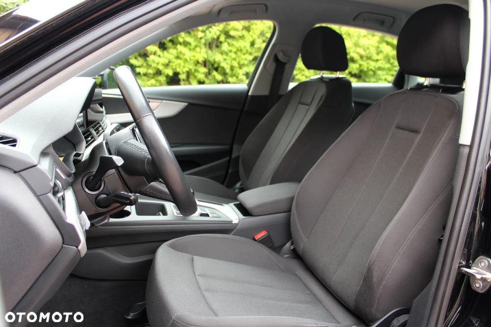 Audi A4 Limousine 35 TFSI mHEV Advanced S tronic - 9