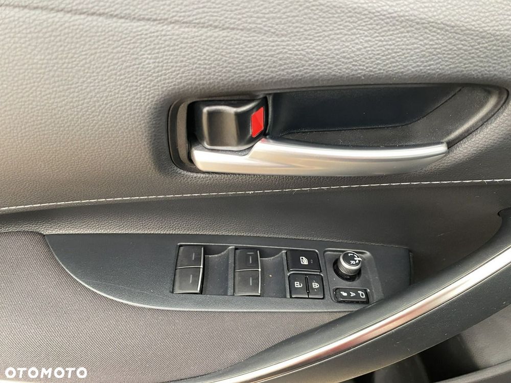 Toyota Corolla - 12