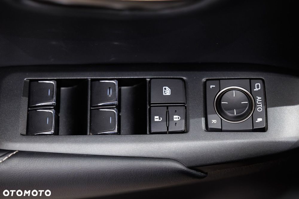 Lexus NX 300h Elegance 2WD - 28