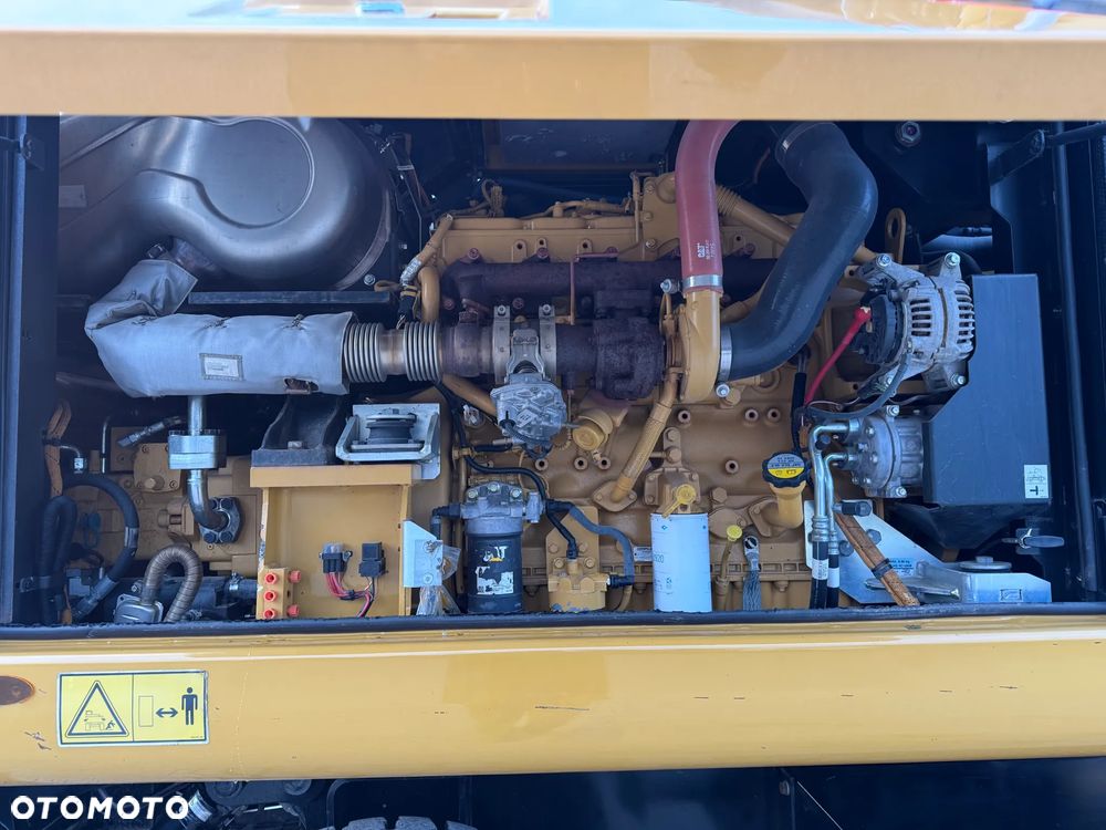 Caterpillar 318 F Super Stan - 11